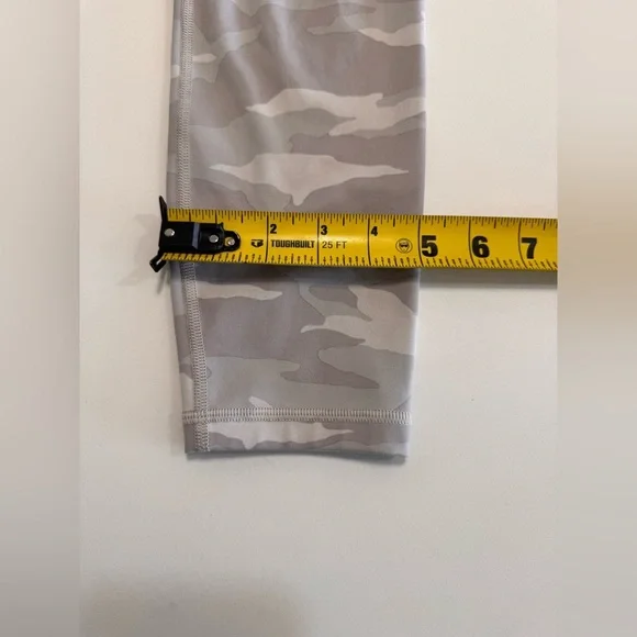 Athleta Elation 7/8 Tight Gray Camo Women's Size Large - Picture 11 of 12